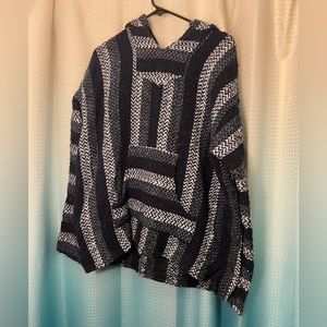 BAJABILLS Men’s navy Baja hoodie. Size L